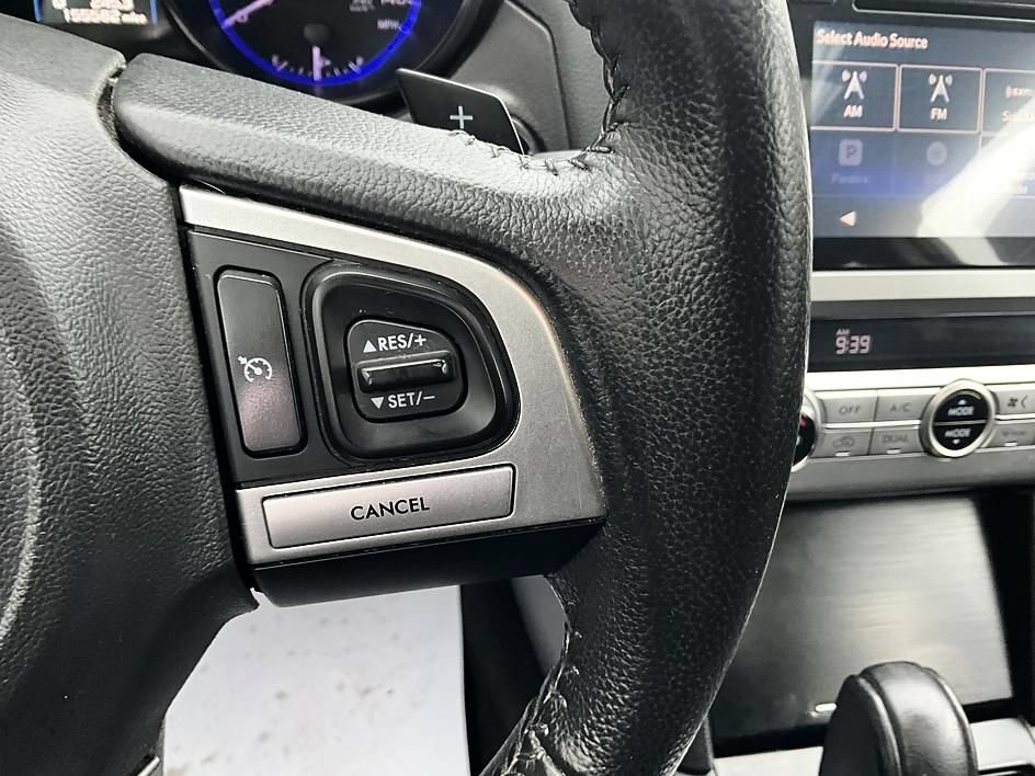 Used 2017 Subaru Outback 2.5i Limited AWD/4WD image 32