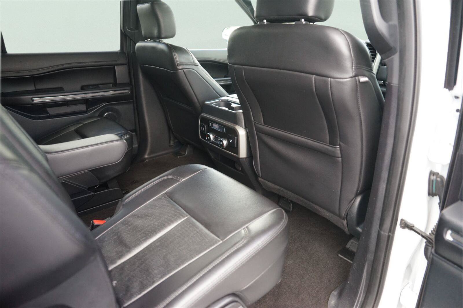 Used 2020 Ford Expedition Max XLT w/ Equipment Group 202A RWD image 17