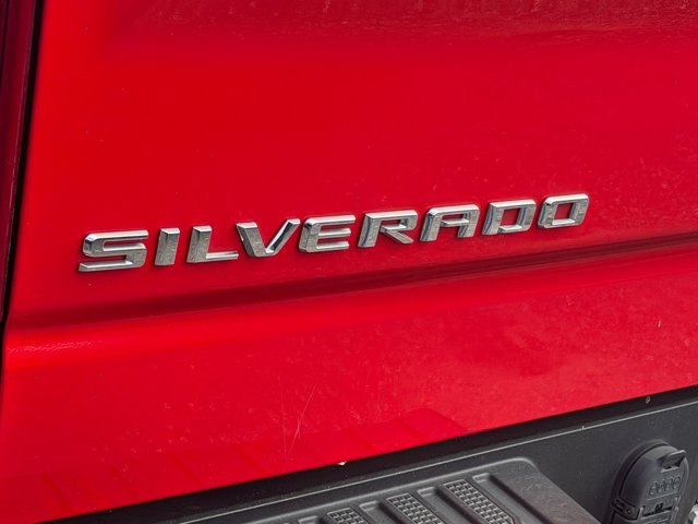 Used 2022 Chevrolet Silverado 1500 RST w/ Convenience Package II RWD image 17