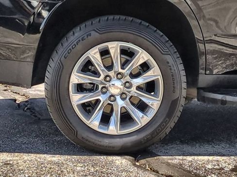 Used 2024 Chevrolet Tahoe Premier AWD/4WD image 38
