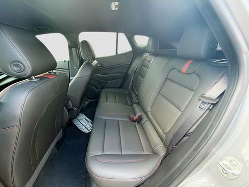 Used 2025 Chevrolet Trax RS w/ Driver Confidence Package FWD image 19