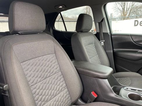 Used 2019 Chevrolet Equinox LT w/ LPO, Floor Liner Package image 15