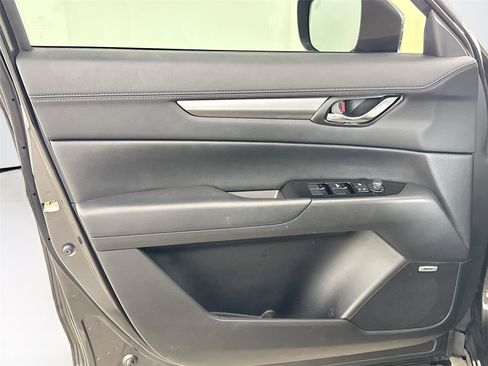 Used 2017 MAZDA CX-5 Touring w/ Preferred Equipment Package image 11