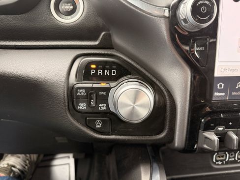 Used 2024 RAM 1500 Laramie image 16