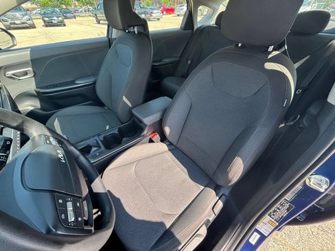 Used 2025 Kia K4 FWD image 35