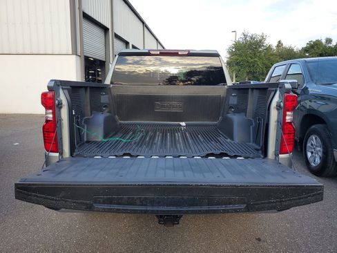 Used 2023 Chevrolet Silverado 1500 LT RWD image 9