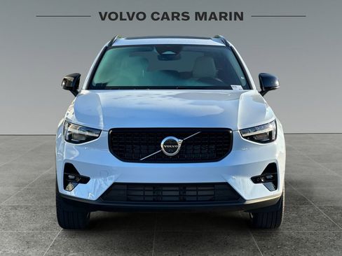 New 2026 Volvo XC40 B5 Ultra w/ Climate Package AWD/4WD image 10