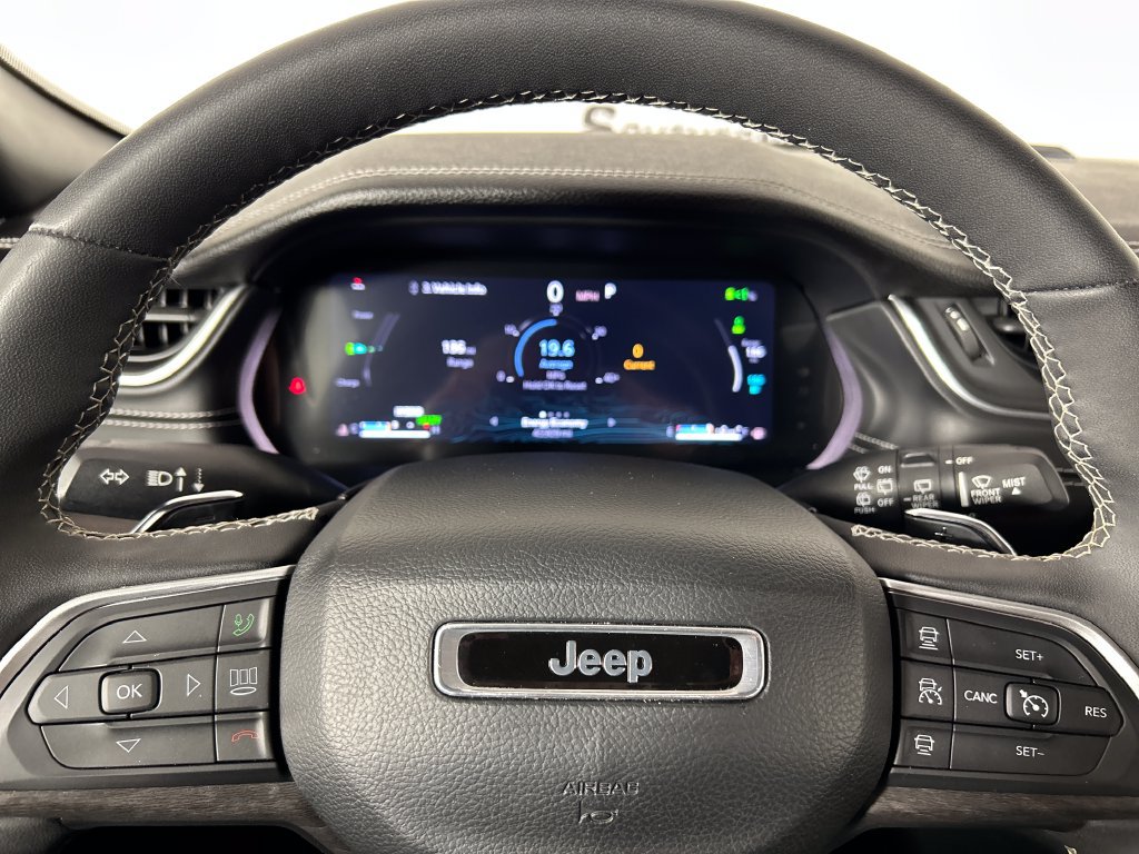Used 2024 Jeep Grand Cherokee Limited 4xe AWD/4WD image 13