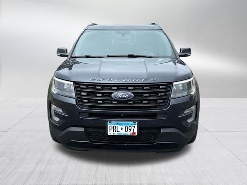 Used 2017 Ford Explorer Sport w/ Equipment Group 401A AWD/4WD image 3