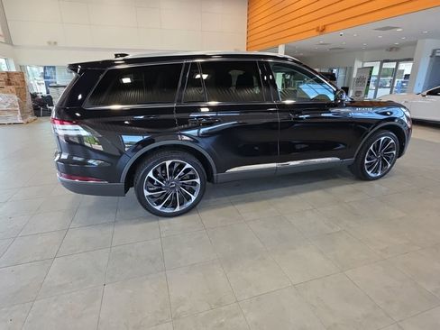 Used 2025 Lincoln Aviator Reserve w/ Equipment Group 201A AWD/4WD image 6