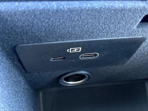 New 2026 Volvo XC90 B6 Plus w/ Protection Package Premier image 23