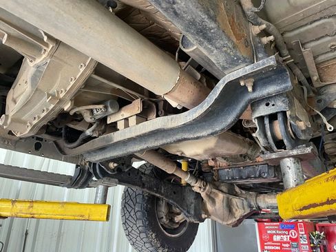 Used 2015 Ford F250 XLT w/ XLT Premium Package AWD/4WD image 33