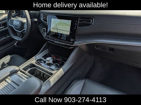 Used 2024 Jeep Wagoneer L Series III w/ Flexible Seating Group AWD/4WD image 36