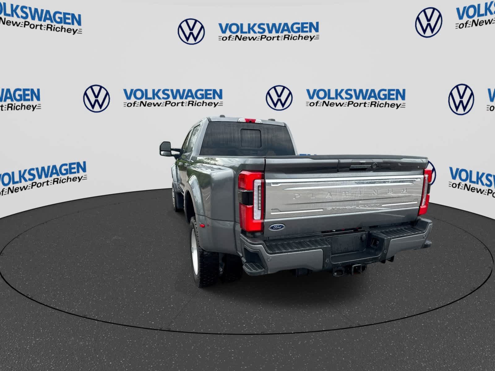 Used 2024 Ford F450 Platinum AWD/4WD image 12