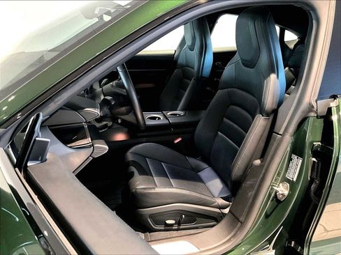 Used 2025 Porsche Taycan image 8