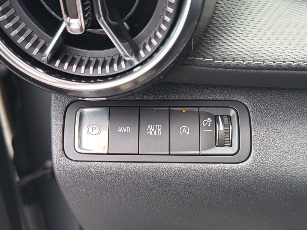 Used 2026 Chevrolet Equinox LT AWD/4WD image 24