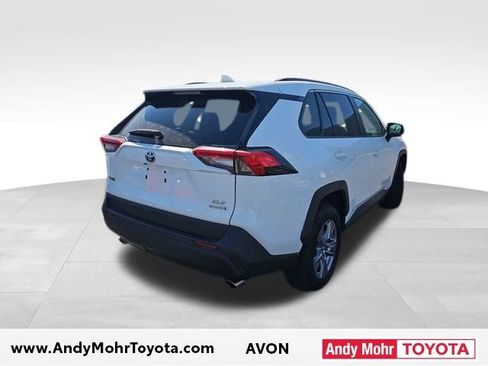 Used 2022 Toyota RAV4 XLE image 7