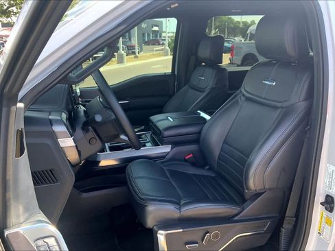Certified 2025 Ford F150 Platinum w/ Equipment Group 702A High AWD/4WD image 8