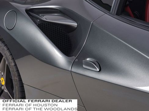 Used 2020 Ferrari F8 Tributo image 28