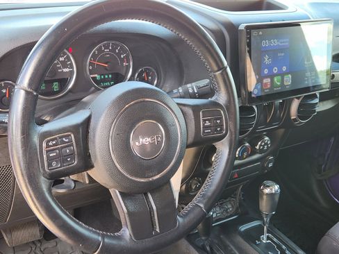 Used 2017 Jeep Wrangler Sport w/ Quick Order Package 24S AWD/4WD image 32
