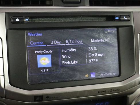 Used 2016 Toyota 4Runner Limited AWD/4WD image 33