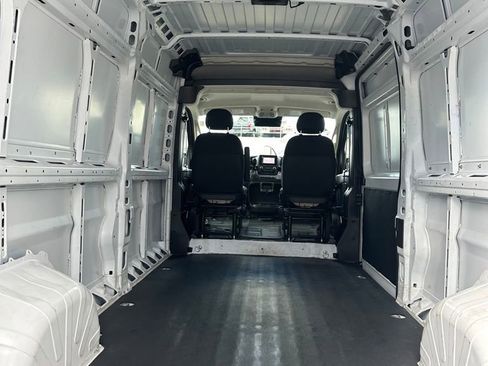 Used 2025 RAM ProMaster 2500 w/ Convenience Group FWD image 22
