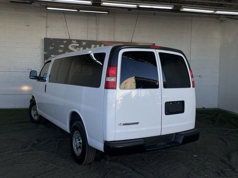 Used 2017 Chevrolet Express 2500 LS image 5