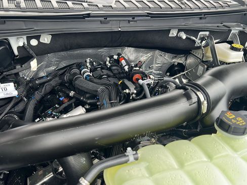 New 2025 Ford Expedition Max Platinum w/ Stealth Performance Package image 49