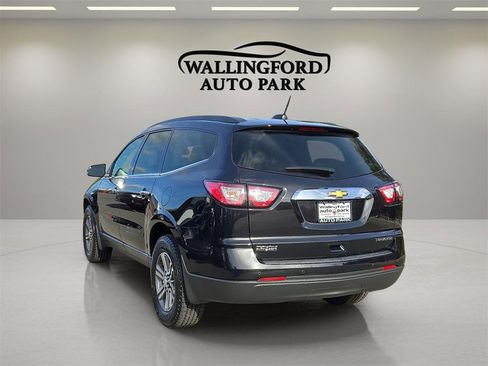 Used 2017 Chevrolet Traverse LT image 6