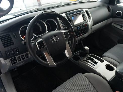Used 2013 Toyota Tacoma 4x4 Double Cab w/ TRD Off-Road Pkg image 3