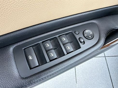 Used 2013 BMW 128i Convertible RWD image 13