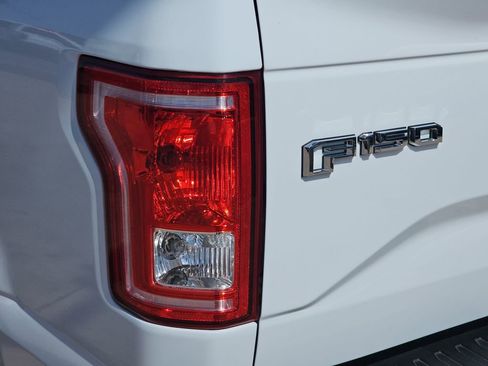 Used 2017 Ford F150 XLT RWD image 40