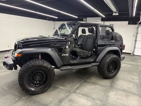 Used 2021 Jeep Wrangler Sport AWD/4WD image 42