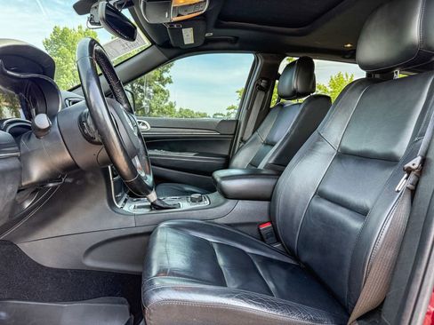 Used 2021 Jeep Grand Cherokee Limited AWD/4WD image 17