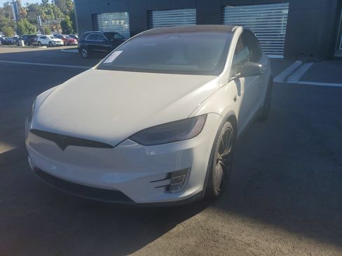 Used 2018 Tesla Model X 100D AWD/4WD image 1