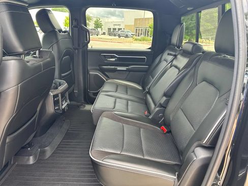 Used 2025 RAM 1500 Laramie w/ Sport Appearance Package AWD/4WD image 32