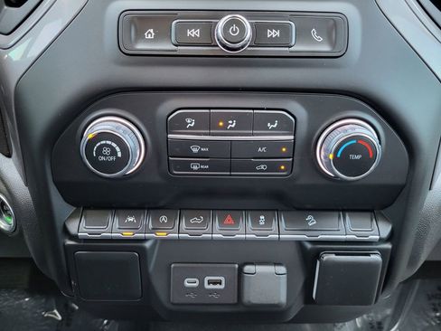 Used 2022 Chevrolet Silverado 1500 Custom Trail Boss image 15