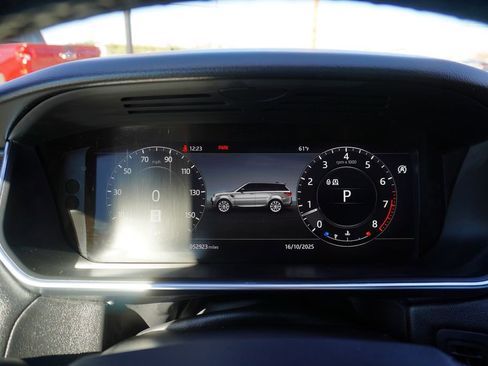 Used 2021 Land Rover Range Rover Sport HSE Silver Edition image 15