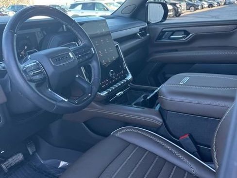 Used 2025 GMC Yukon Denali Ultimate w/ LPO, Floor Liner Package image 43