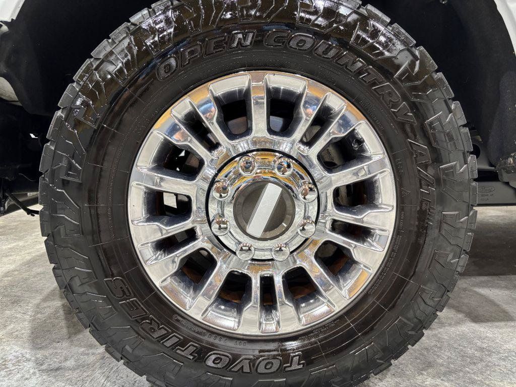 Used 2022 Ford F250 XLT w/ XLT Premium Package RWD image 25