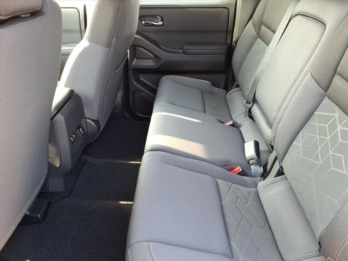 New 2025 Nissan Frontier SV w/ SV Convenience Package image 10