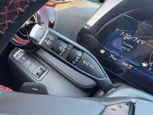 Used 2025 Chevrolet Equinox RS AWD/4WD image 31