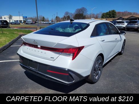 New 2025 Hyundai Elantra Limited image 3
