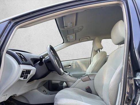Used 2015 Toyota Prius Two FWD image 12