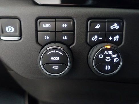 New 2026 Chevrolet Silverado 1500 LT Trail Boss w/ LT Trail Boss Premium Package image 15