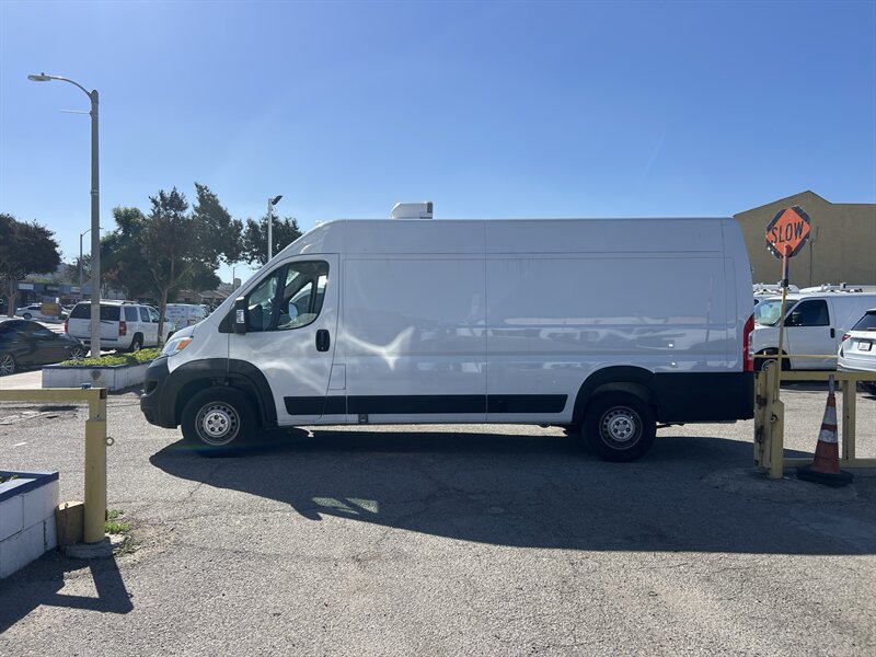Used 2025 RAM ProMaster 3500 w/ Convenience Group FWD image 4