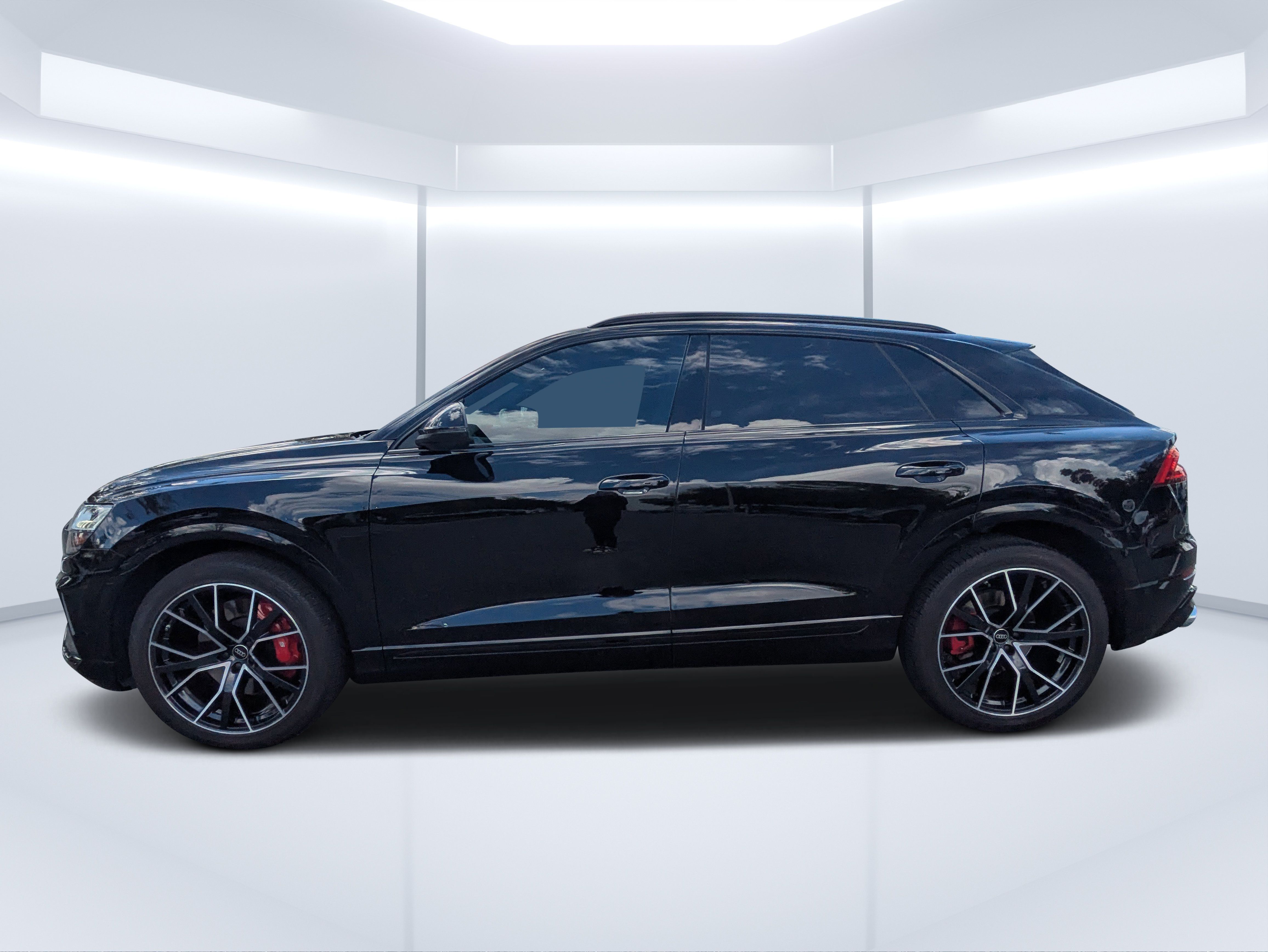 Used 2023 Audi SQ8 Prestige AWD/4WD image 6
