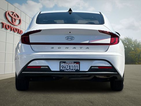 Used 2023 Hyundai Sonata SE FWD image 4