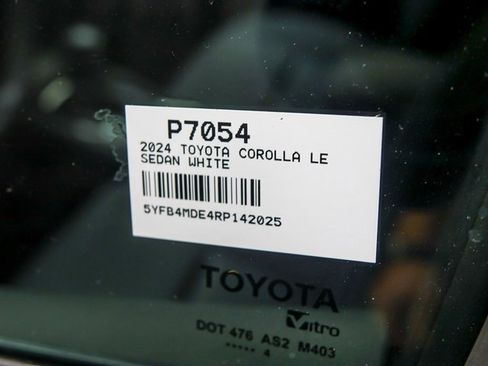 Certified 2024 Toyota Corolla LE image 29