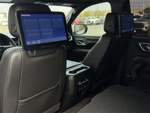 Used 2022 Chevrolet Tahoe Z71 w/ Z71 Off-Road Package image 32